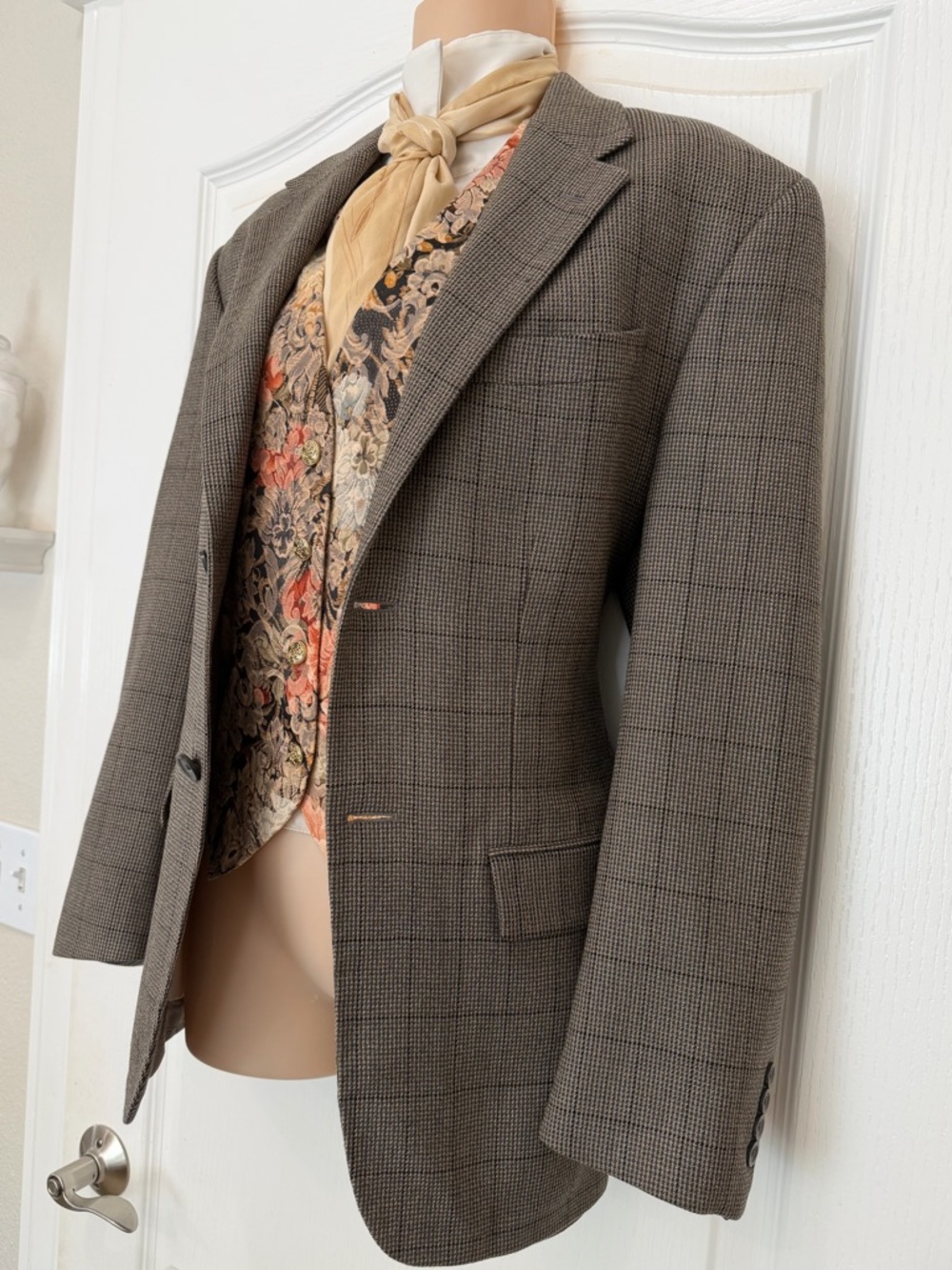 Vintage Oscar de la Renta Taupe Brown Glen Plaid Wool Cashmere Blazer, Size M - Picture 3 of 16